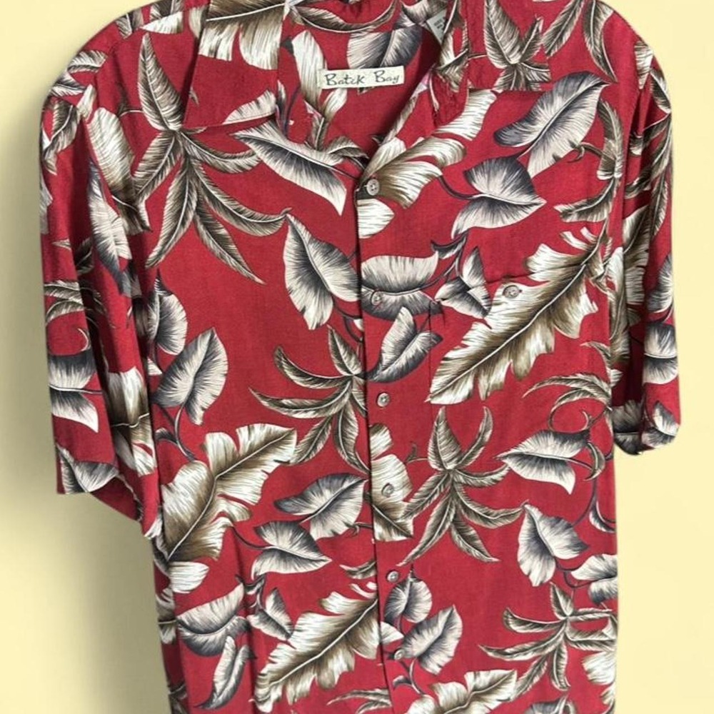 Batik Bay Mens Red Leaf Print Beach Button Down S‎